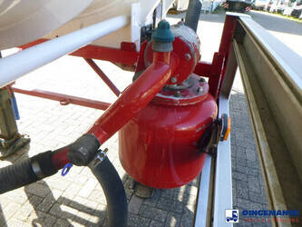 2006-crossland-others-1384396-44381559