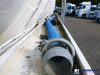 2006-crossland-others-1384396-44381561