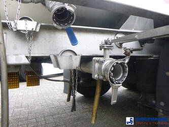 2004-parcisa-others-1384397-44381580