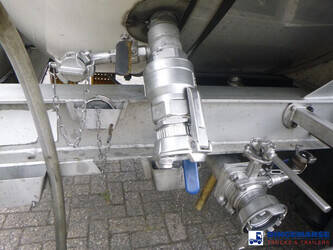 2004-parcisa-others-1384397-44381581