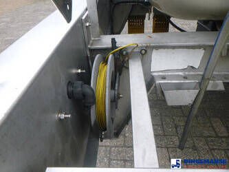 2004-parcisa-others-1384397-44381582