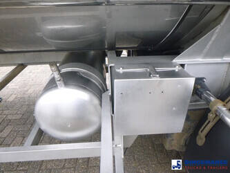 2004-parcisa-others-1384397-44381584