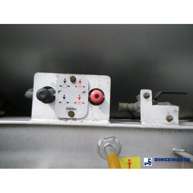 2004 MAGYAR OTHERS-44381634