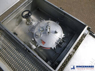 2004-magyar-others-1384398-44381641