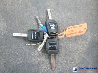 2016-man-tgs-35-400-1384402-44381770