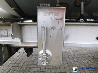 2015-van-hool-others-1384409-44381968