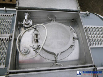 2015-van-hool-others-1384409-44381976