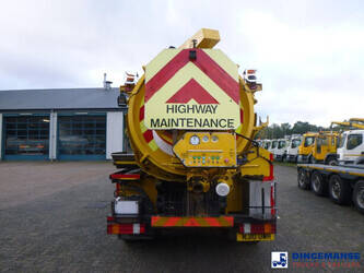 2010-mercedes-benz-axor-1824-1384415-44382046