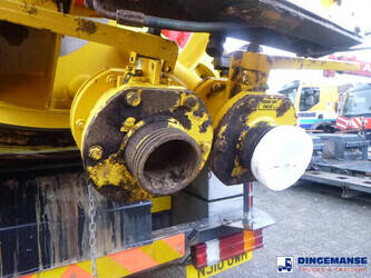 2010-mercedes-benz-axor-1824-1384415-44382052