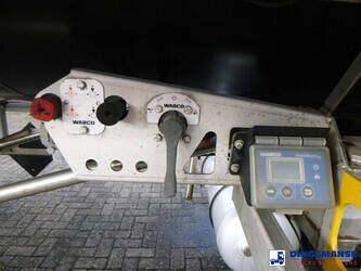 2010-maisonneuve-others-1384423-44382268