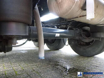 2010-maisonneuve-others-1384424-44382292