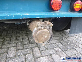 2002-feldbinder-others-1384425-44382313