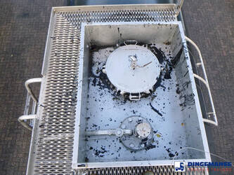 2010-maisonneuve-others-1384426-44382348