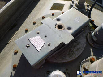 2012-feldbinder-others-1384435-44382599