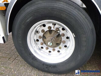 2015-van-hool-others-1384448-44382869