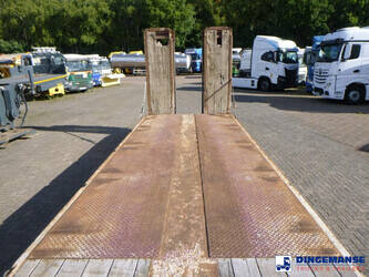 2010-nooteboom-others-1384456-44383090