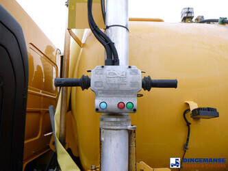 2014-volvo-others-1384457-44383148