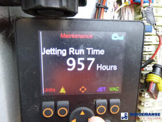 2014-volvo-others-1384457-44383160