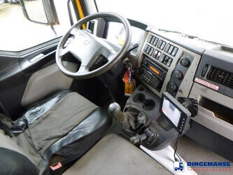 2014-volvo-others-1384457-44383164