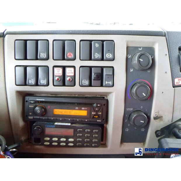 2014 فولفو OTHERS-44383166