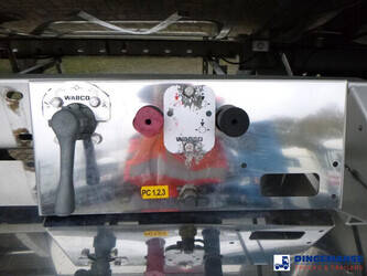 2011-burg-others-44383266