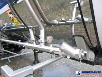 2011-burg-others-44383267