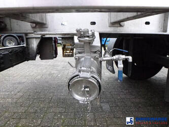 2011-burg-others-44383268