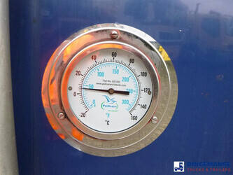 2011-burg-others-44383272