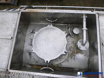 2011-burg-others-44383287