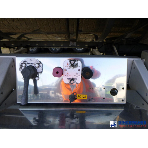 2012 بيرغ OTHERS-44383302