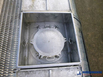 2012-burg-others-44383319