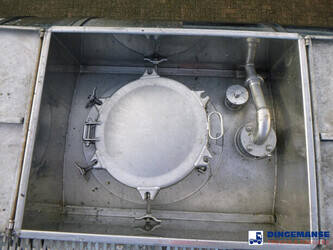 2012-burg-others-44383323