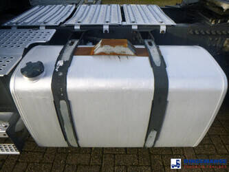 2014-volvo-fm450-1396050-44383512