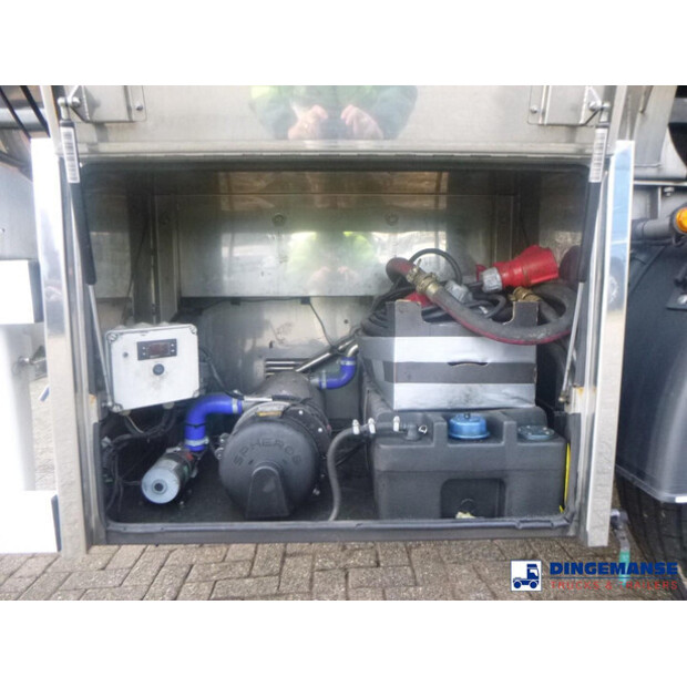 2022 لاج OTHERS-44383689