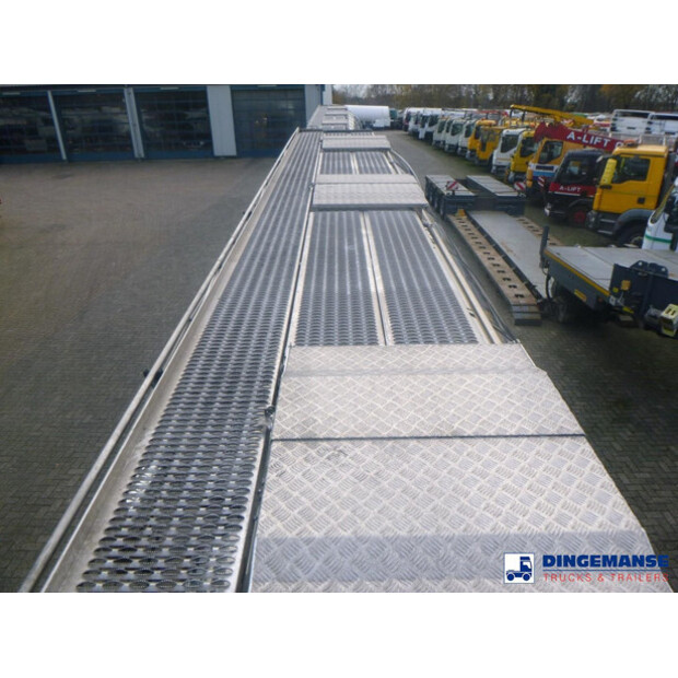 2022 لاج OTHERS-44383696