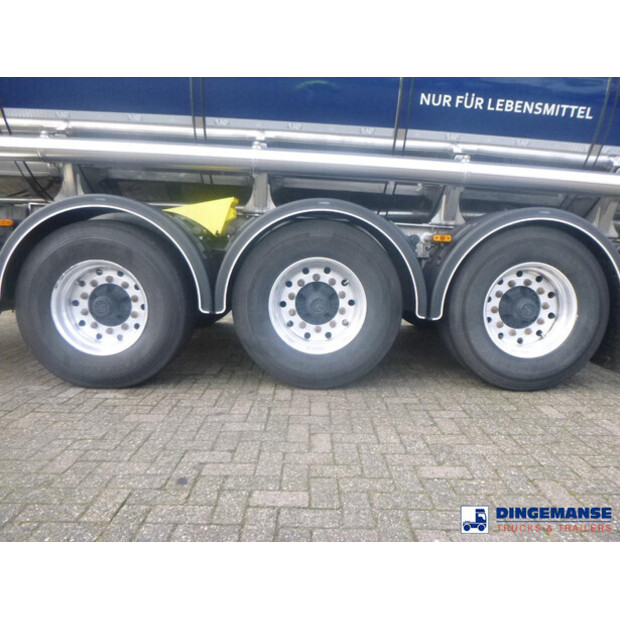 2022 لاج OTHERS-44383713