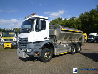 صورة ل 2014 مرسيدس بنز Arocs 3333