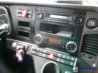 2016-mercedes-benz-actros-1843-1396062-44383914