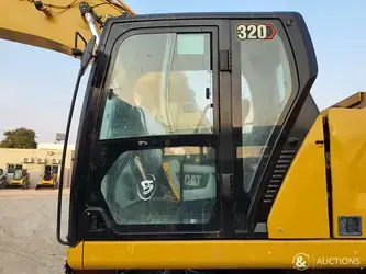 2021-caterpillar-320-1396069-44384304