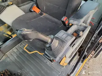 2021-caterpillar-320-1396070-44384339