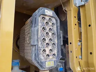 2021-caterpillar-320-1396070-44384359