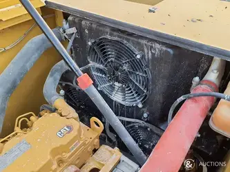 2021-caterpillar-320-1396070-44384380