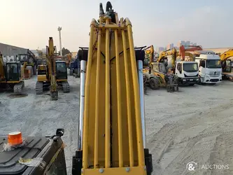 2021-caterpillar-320-1396069-44384388