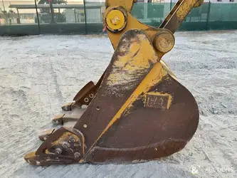 2021-caterpillar-320-1396069-44384397