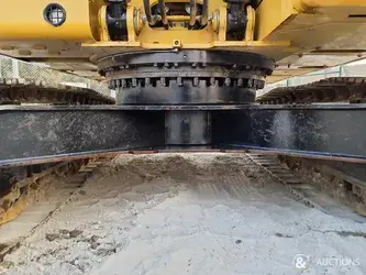 2021-caterpillar-320-1396070-44384448