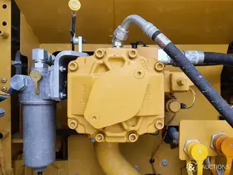 2021-caterpillar-320-1396071-44384488