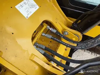 2021-caterpillar-320-1396071-44384499