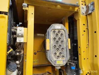 2021-caterpillar-323gc-1396073-44384809