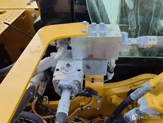 2021-caterpillar-323gc-1396073-44384859