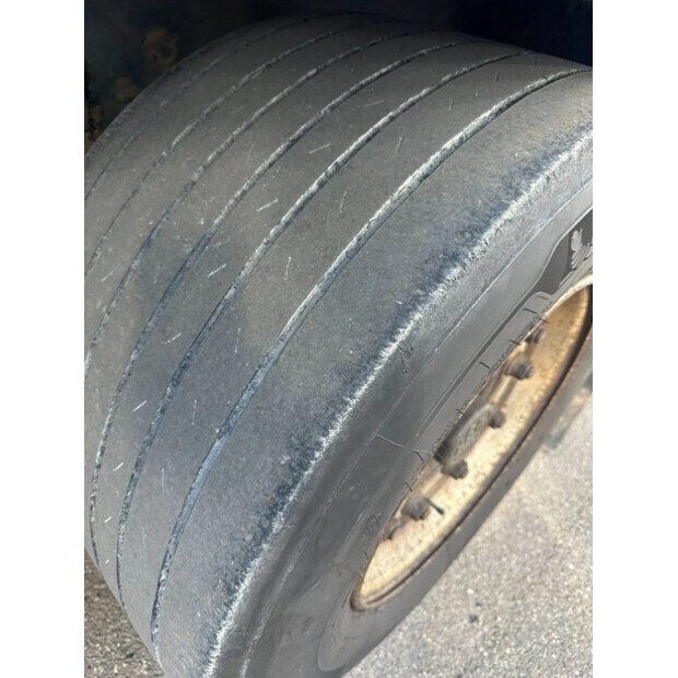 2004 Krone SDK 27-44384972